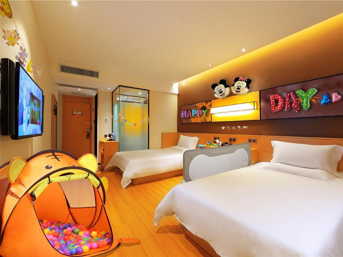 Iu Hotel Hezhou Bus Terminal Extérieur photo